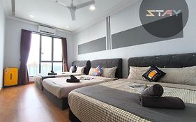 Platino 4Bedrooms Paradigm Mall Netflix By Stay